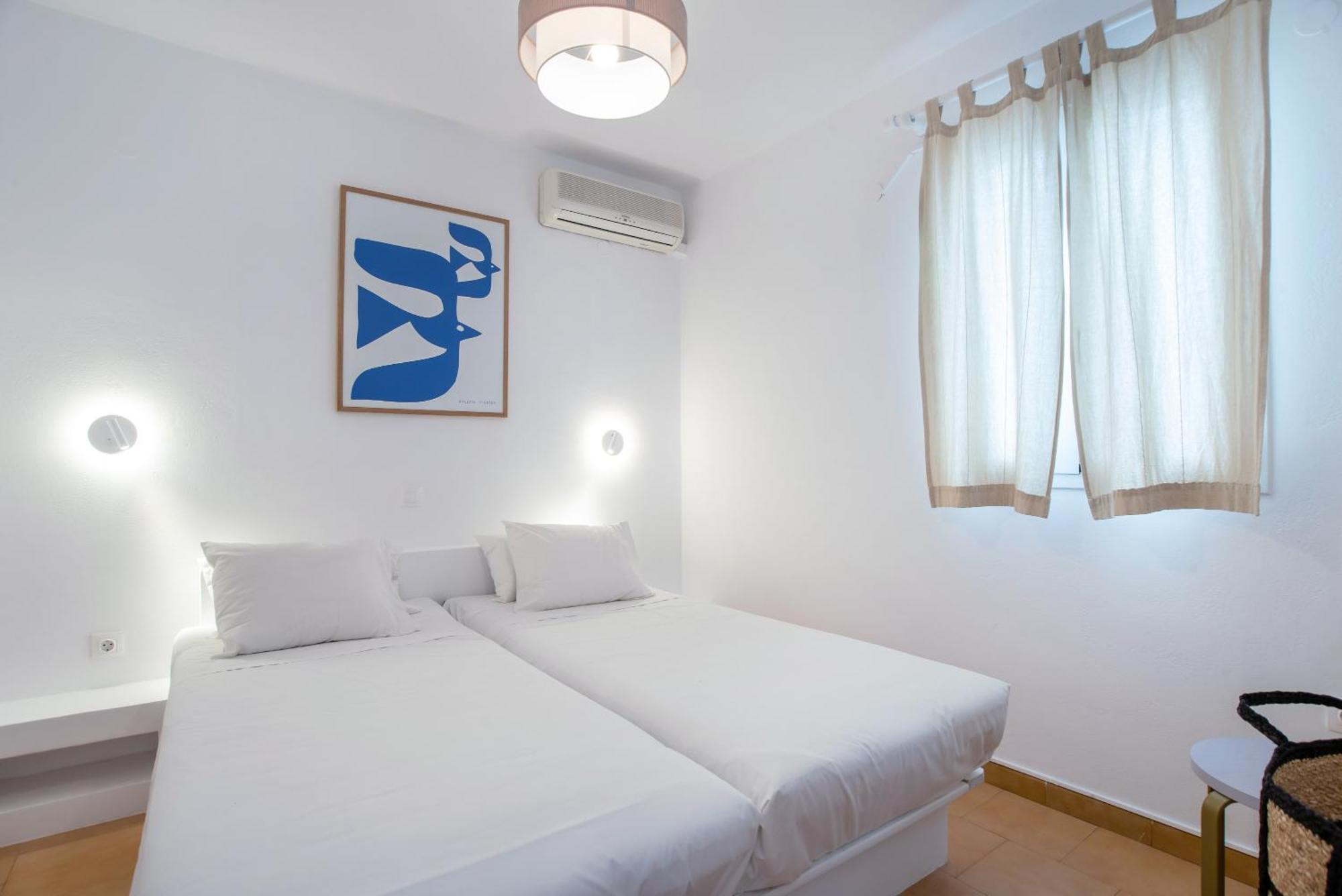 Adelfia Parikia (Paros)