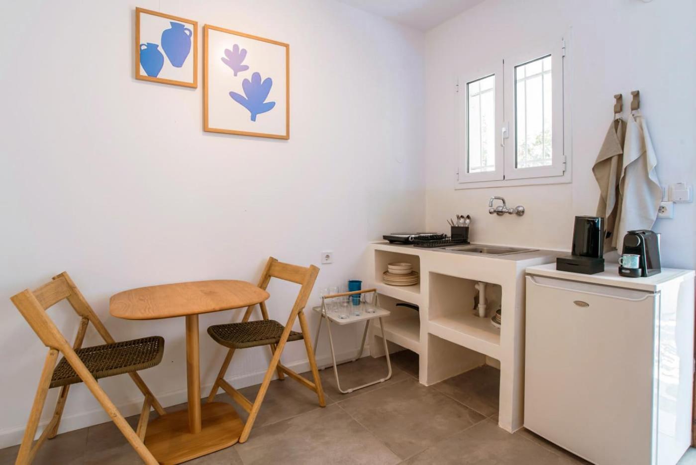 Adelfia Apartment *